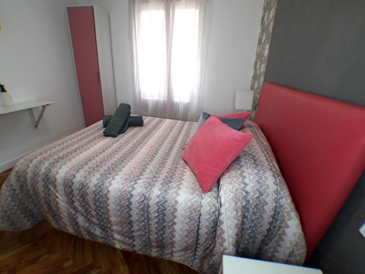 Apartamento Turístico Miguel - Logroño Exterior foto